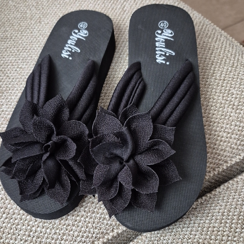 Black Floral Women's Sandals